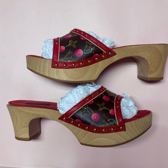 LOUIS VUITTON CHERRY WOOD PLATFORM HEELS 39 - Picture 5 of 9
